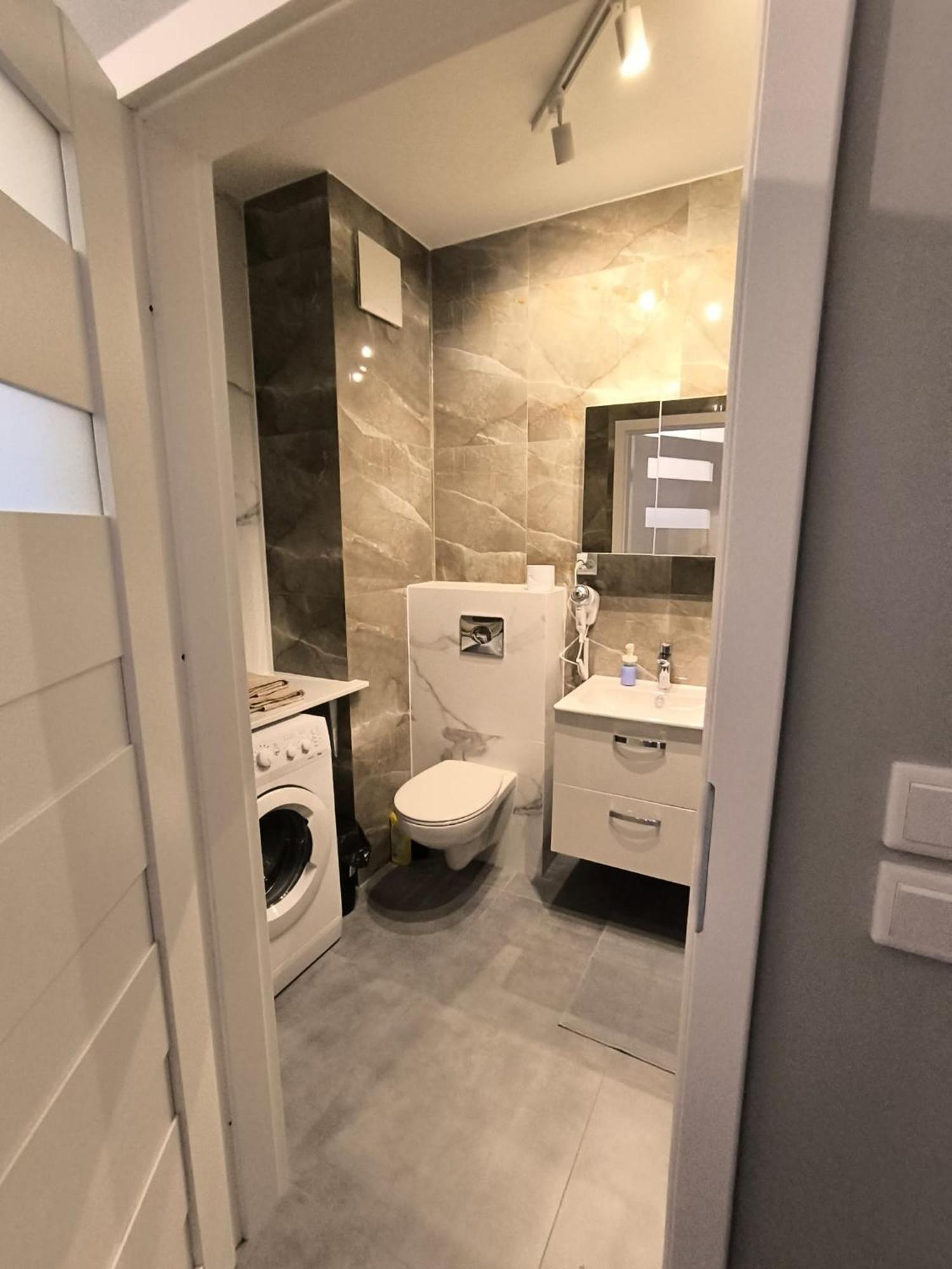Onikshotel Warschau Buitenkant foto